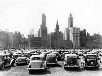Canvas print  Classic cars in front of the Chicago skyline