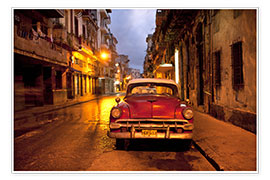 Poster Red vintage American car in Havana